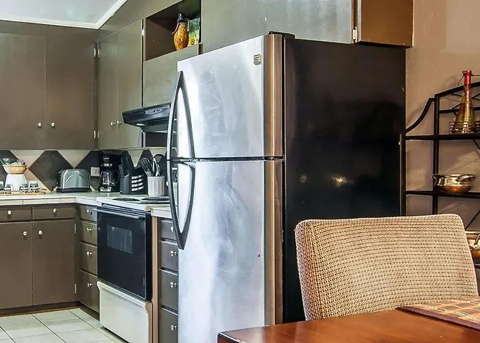 Old Mill & Suites Bend