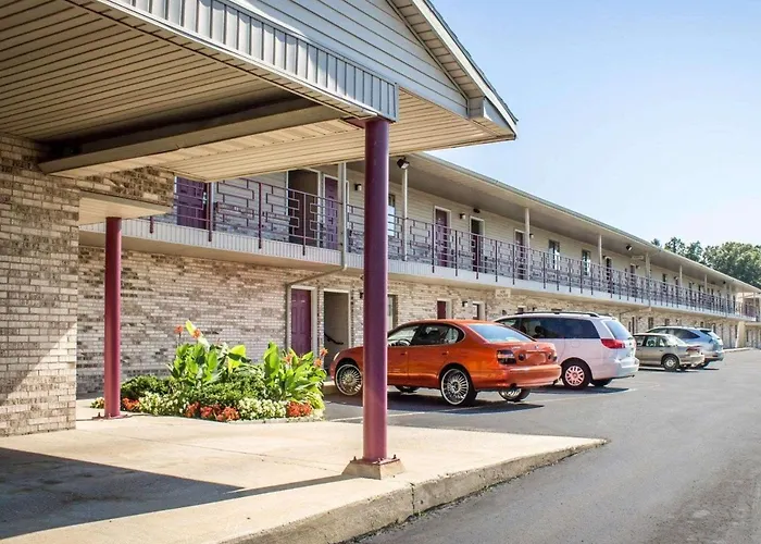 Econo Lodge Elkhart North