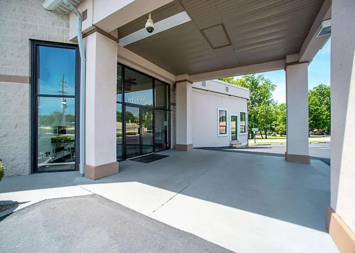 Quality Inn Near Six Flags St. Louis Pacific