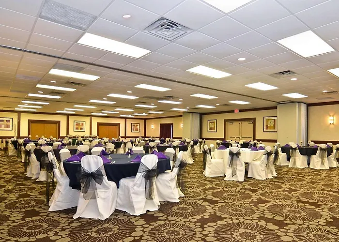 Quality Inn & Conference Center Akron