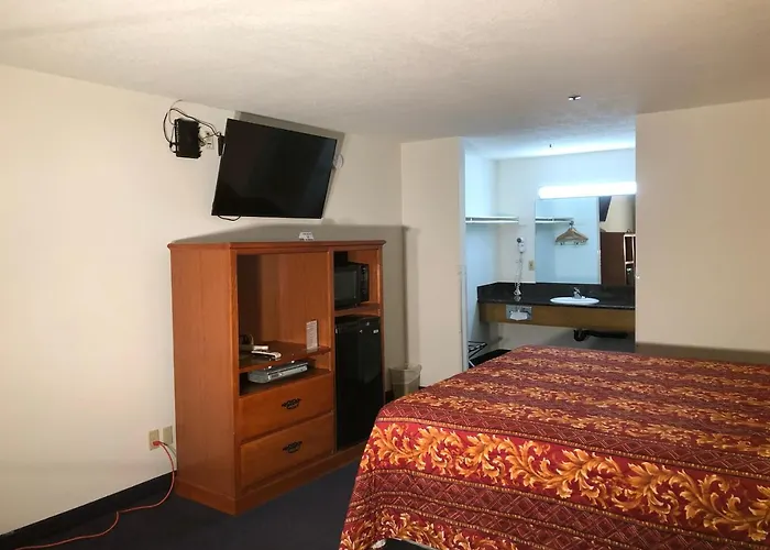 Luxury Inn Norwalk