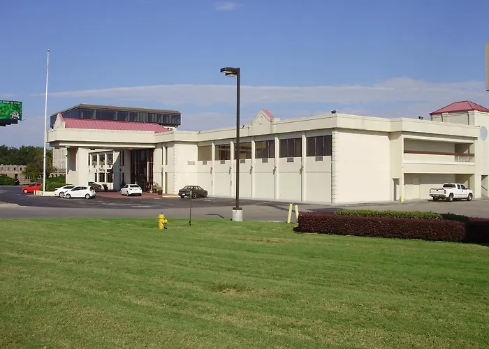 Trade Winds Central Inn Tulsa