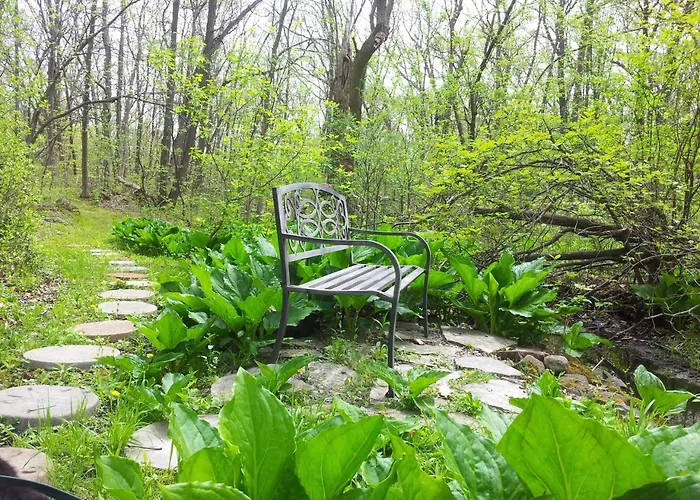 Inn At Wawanissee Point Baraboo