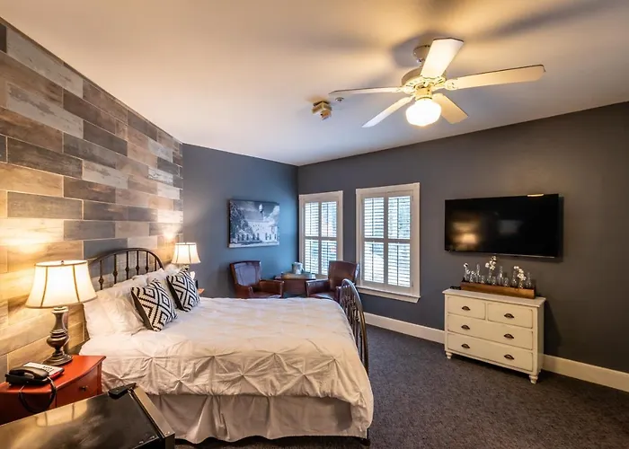 Gruene River Hotel & Retreat New Braunfels