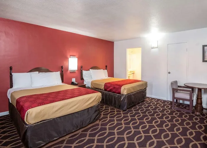 Econo Lodge University Tucson