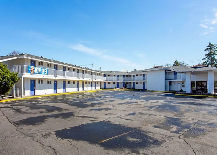 Motel 6 Pendleton, Or - West