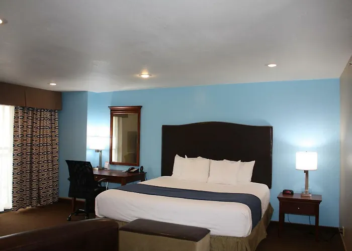 Baymont By Wyndham Yakima Riverfront