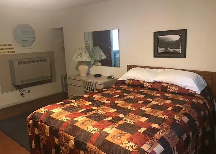 Evergreen Motel Oswego