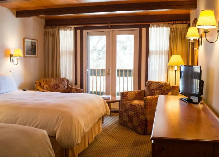 Post Hotel And Spa Lake Louise