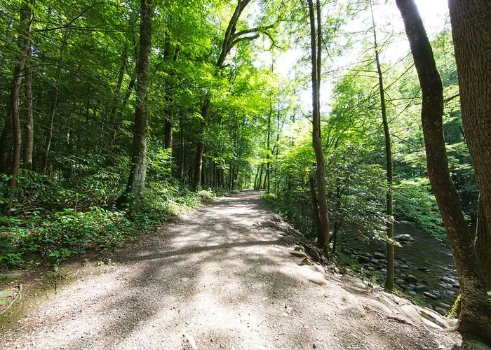 Summit Lookout Hotel Gatlinburg
