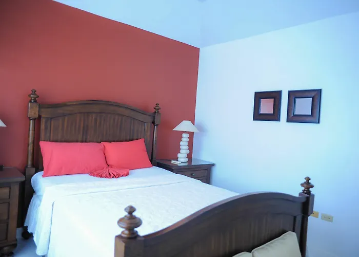 Country Club Mangowalk Townhouse Hotel Montego Bay