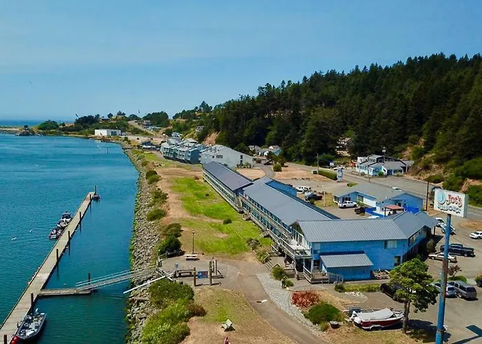 Gold Beach Hotels