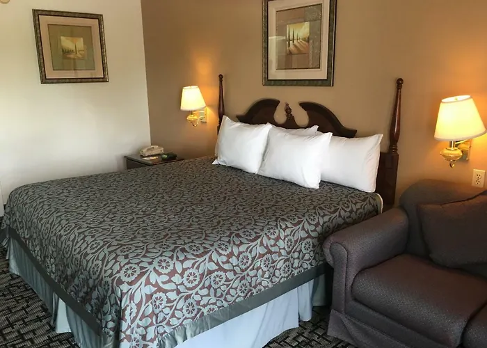 Days Inn By Wyndham Picayune