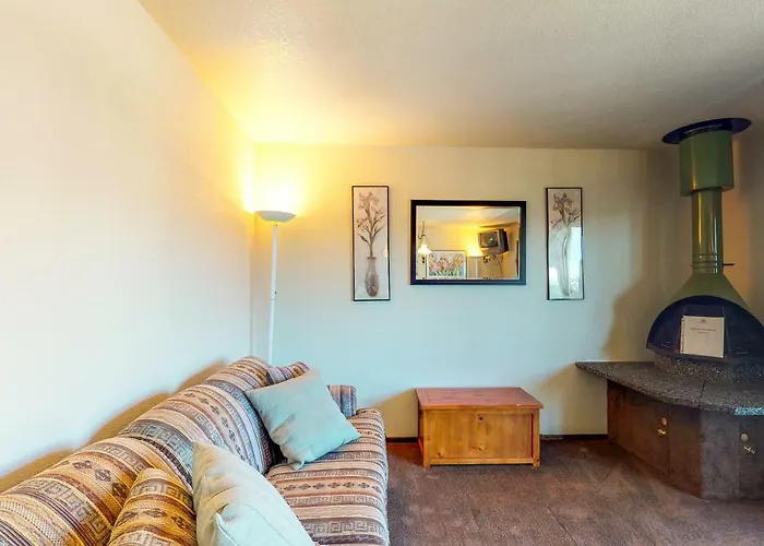 Red Cricket 22 Apartment Sandpoint