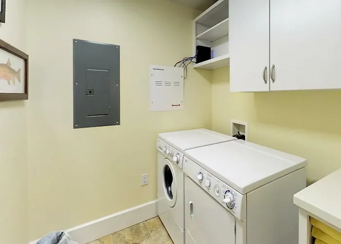 Seasons 331 - Penthouse Apartment Sandpoint