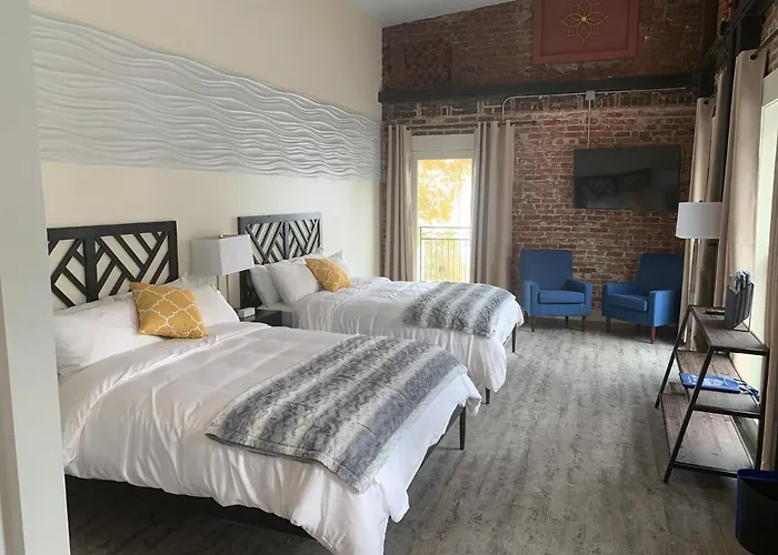 The Manhattan Hotel Salida