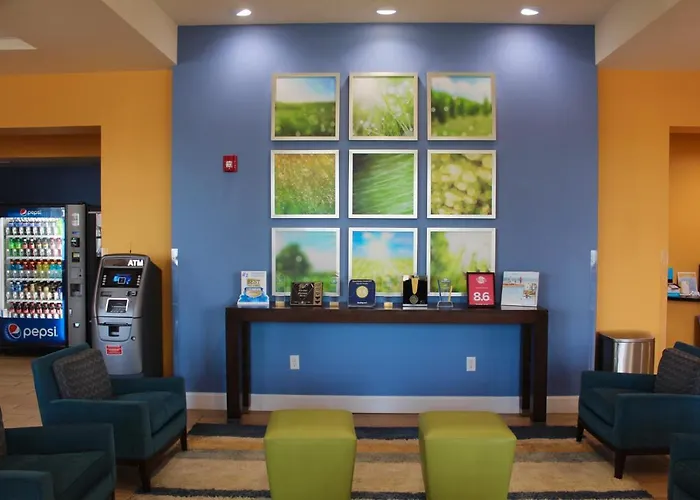 Spark By Hilton Victoria