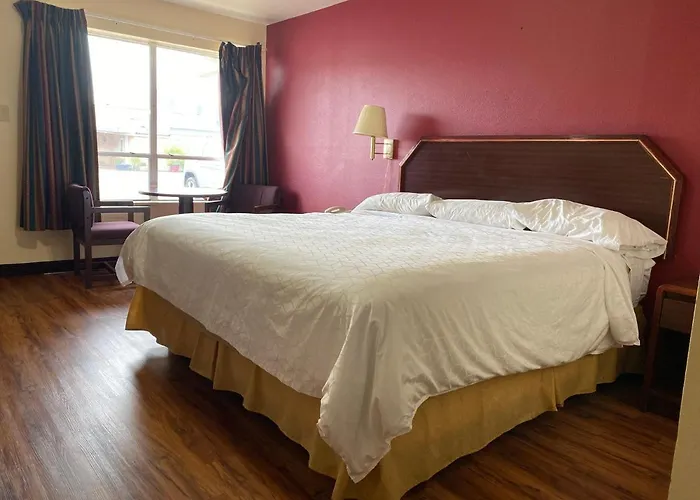 Dollar Save Inn Magnolia