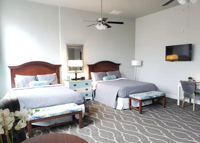 The Dilworth Inn Gonzales