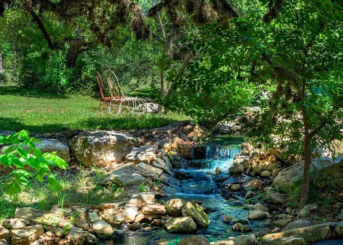 Barons Creekside Resort Fredericksburg