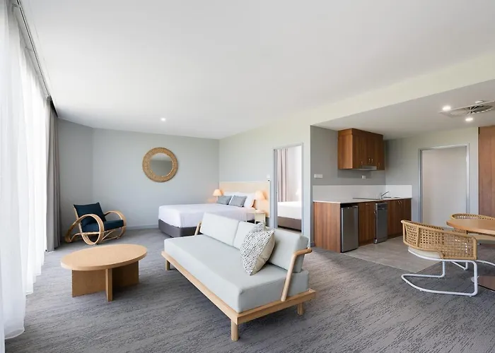 Malua Bay Hotels