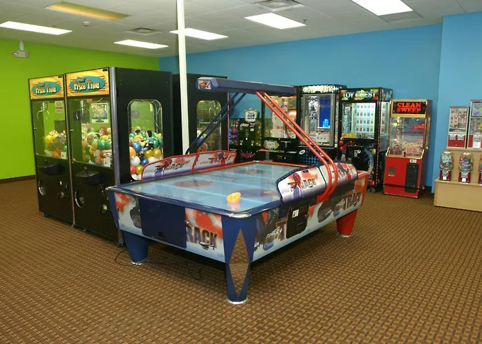 Holiday Inn Hotel & Suites Owatonna