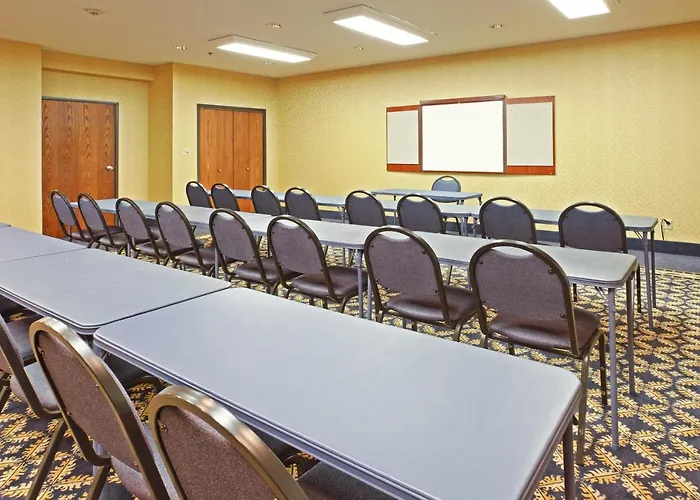 Holiday Inn Express Hotels & Suites Mountain Home By Ihg