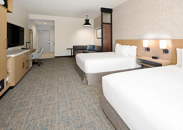 Hyatt Place Bakersfield