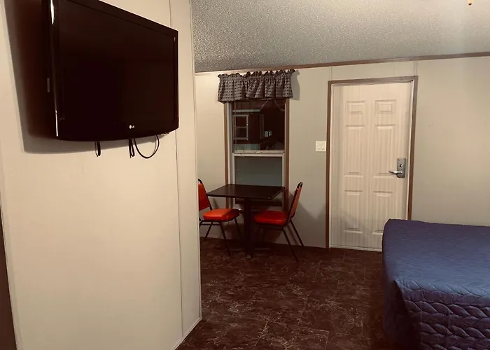 Monahans Country Inn